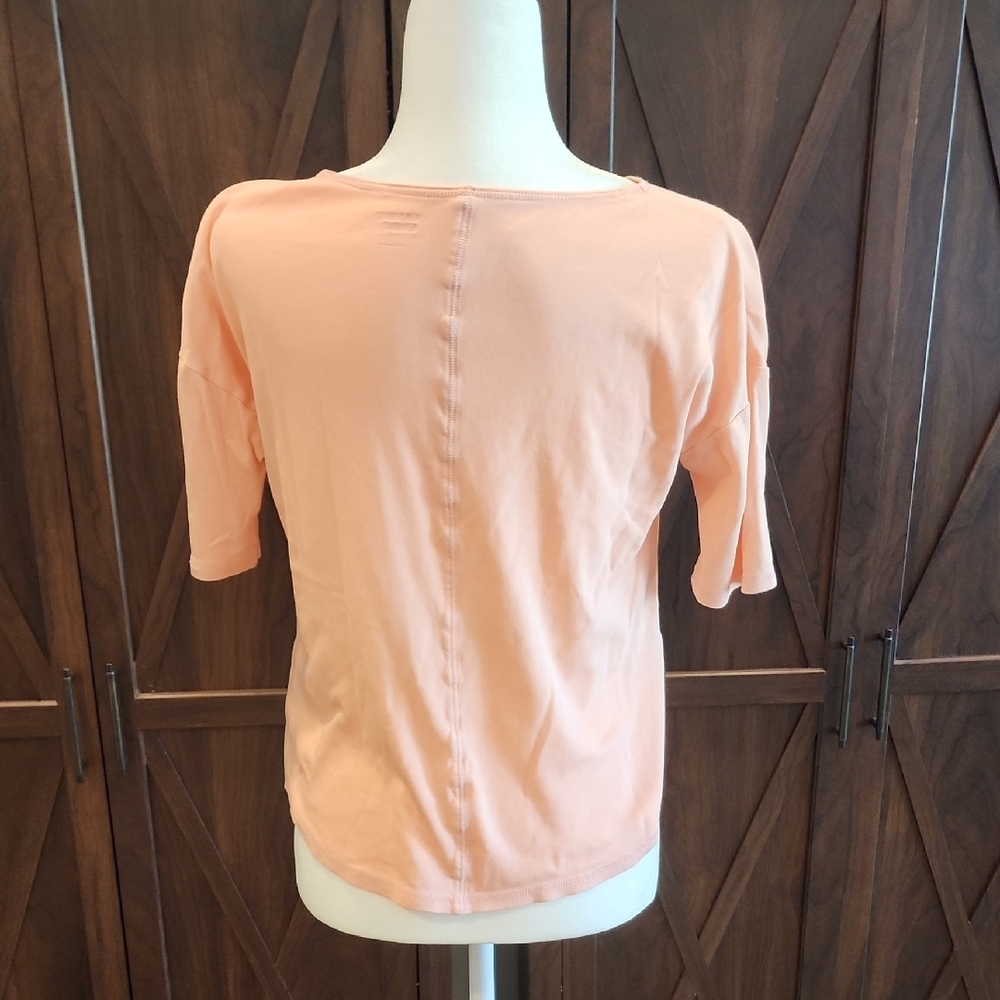 Lands End Coral Peach Women's Top - Picture 4 of 4